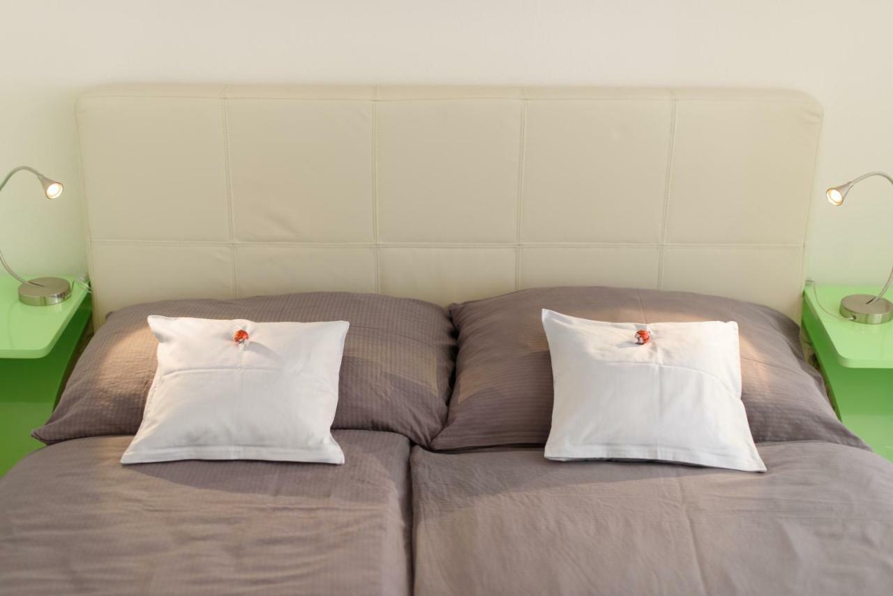 Design Apartment - Centrally Located Wina Bagian luar foto