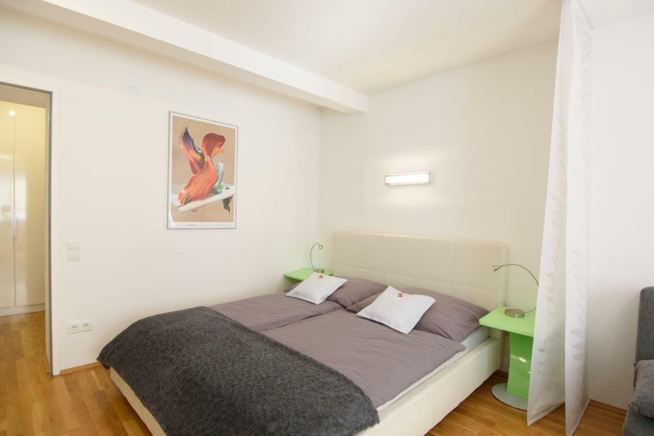 Design Apartment - Centrally Located Wina Bagian luar foto